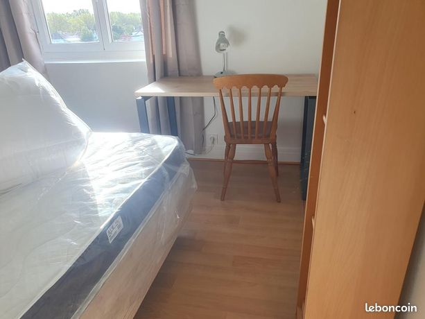 Chambre 1 pièce 11 m²