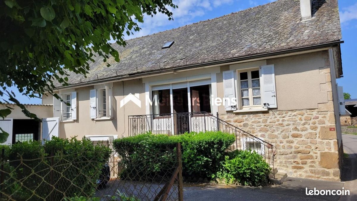 Maison 5 pièces 100 m² · à Cros-de-Montvert · 100 m² · 92 000 €