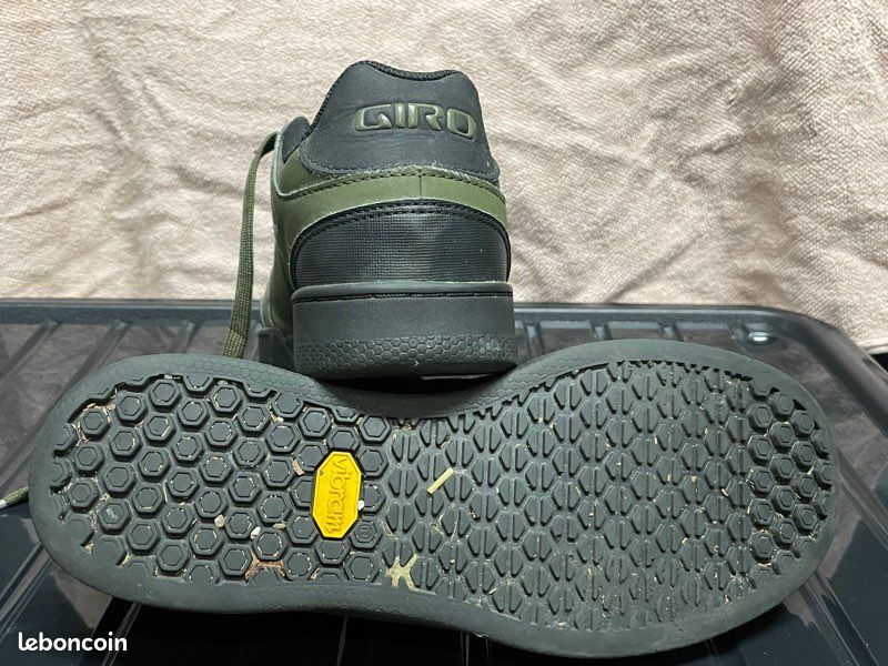 Chaussures vélo Giro Taille 40 (image 4)
