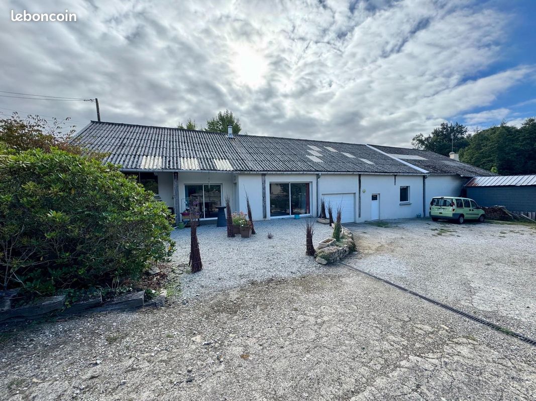Maison 4 pièces 113 m² · à Cléguérec · 113 m² · 186 480 €