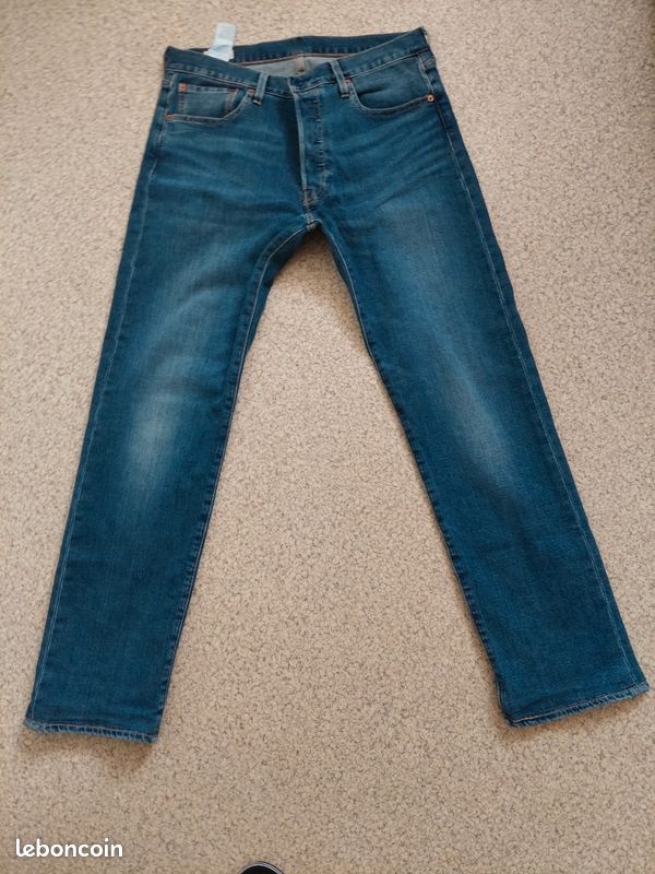 Levis 501 W32 L32. Très Très Bon État (image 4)