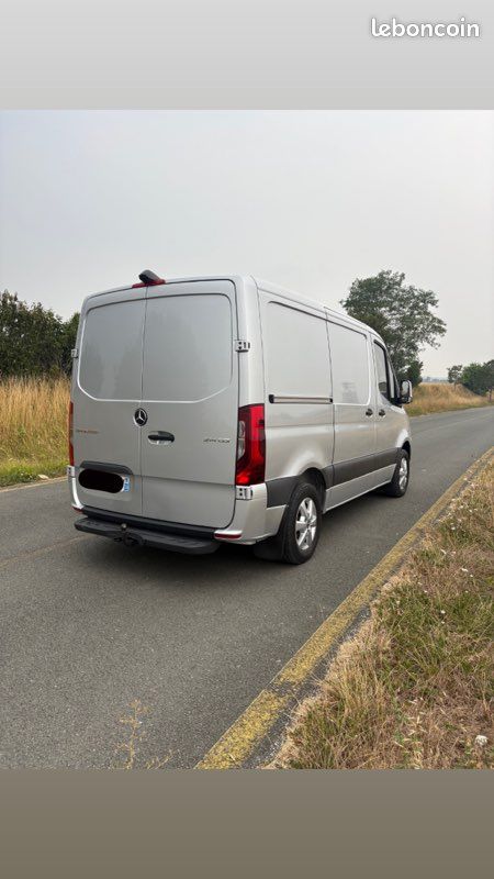 Mercedes Benz sprinter (image 2)