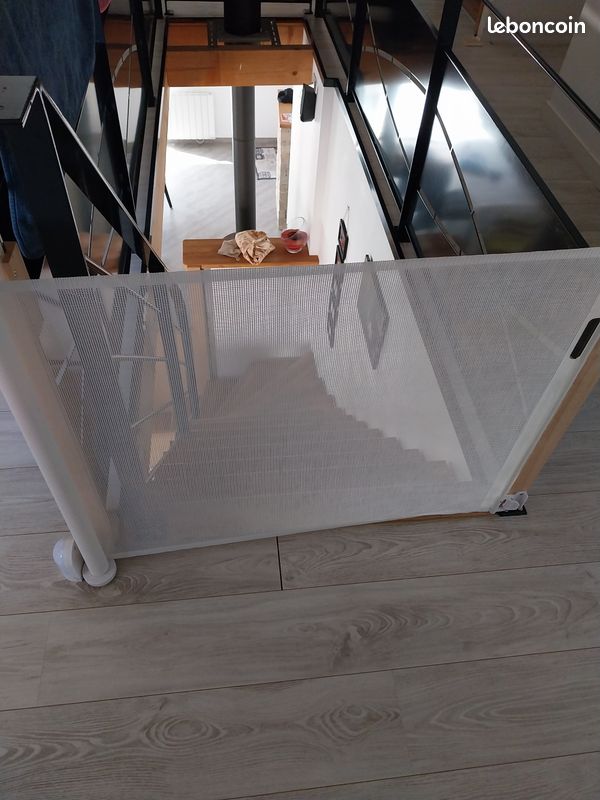 Barrière enroulable pour protéger escalier (image 12)
