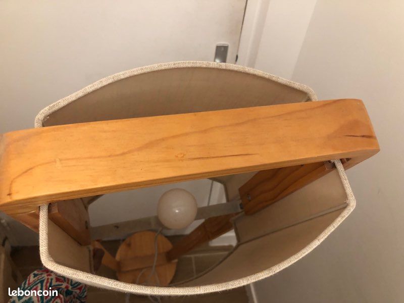Lampadaire beige structure en bois (image 2)