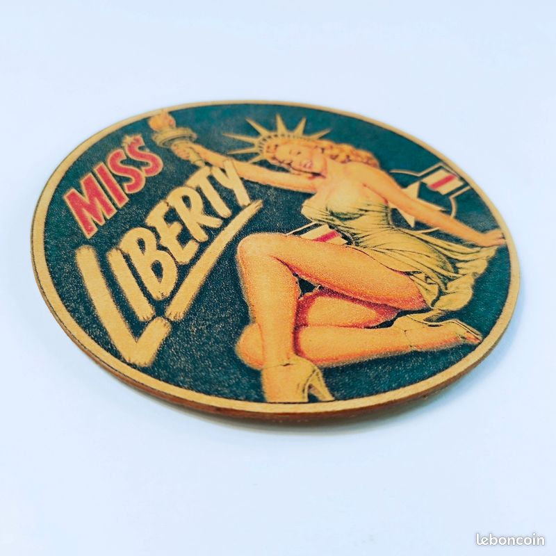 Ecusson Miss Liberty style Pin-up Vintage (image 4)