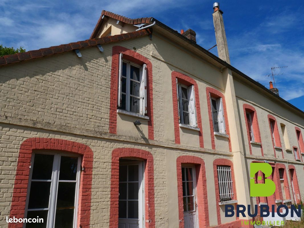 Immeuble 252 m² · à Montigny · 252 m² · 335 000 €