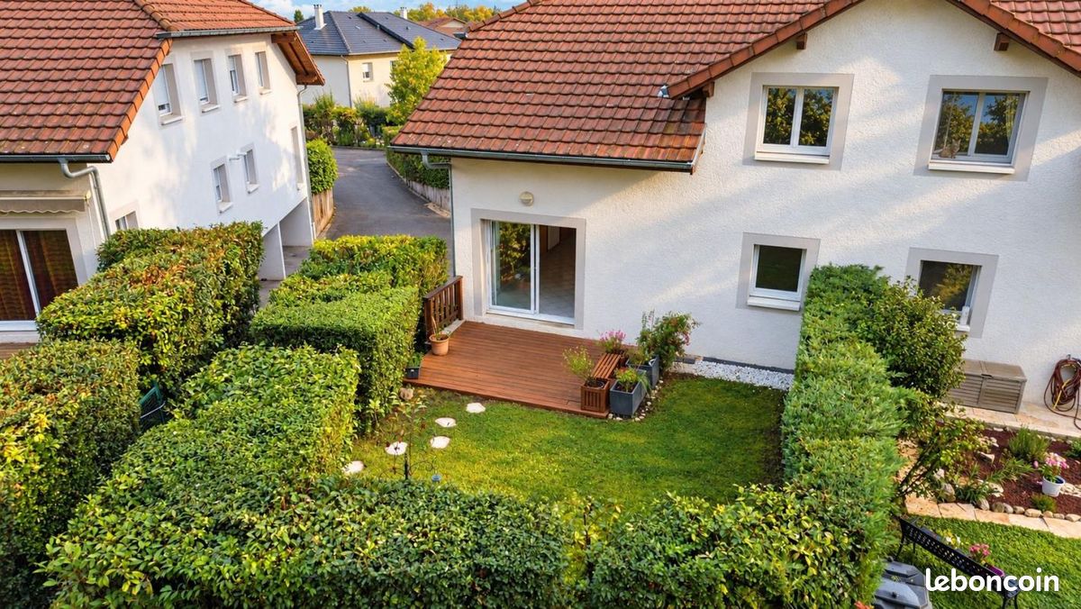 Appartement 4 pièces 103 m² · à La Roche-sur-Foron · 103 m² · 369 000 €