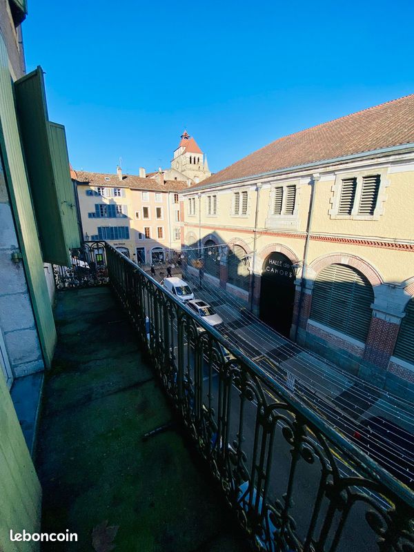 Appartement 6 pièces 130 m² · à Cahors · 130 m² · 95 000 €