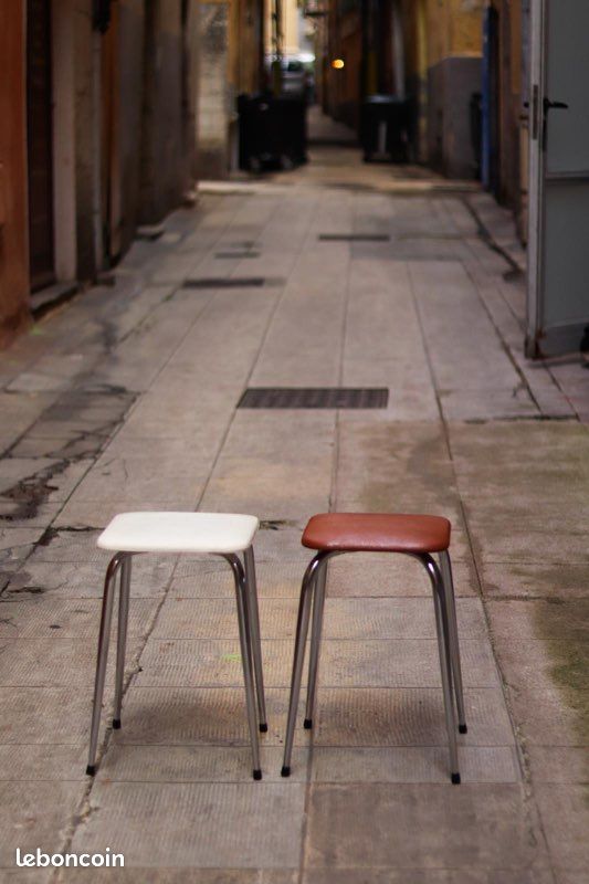 Duo de tabourets skaï marron & blanc (image 1)