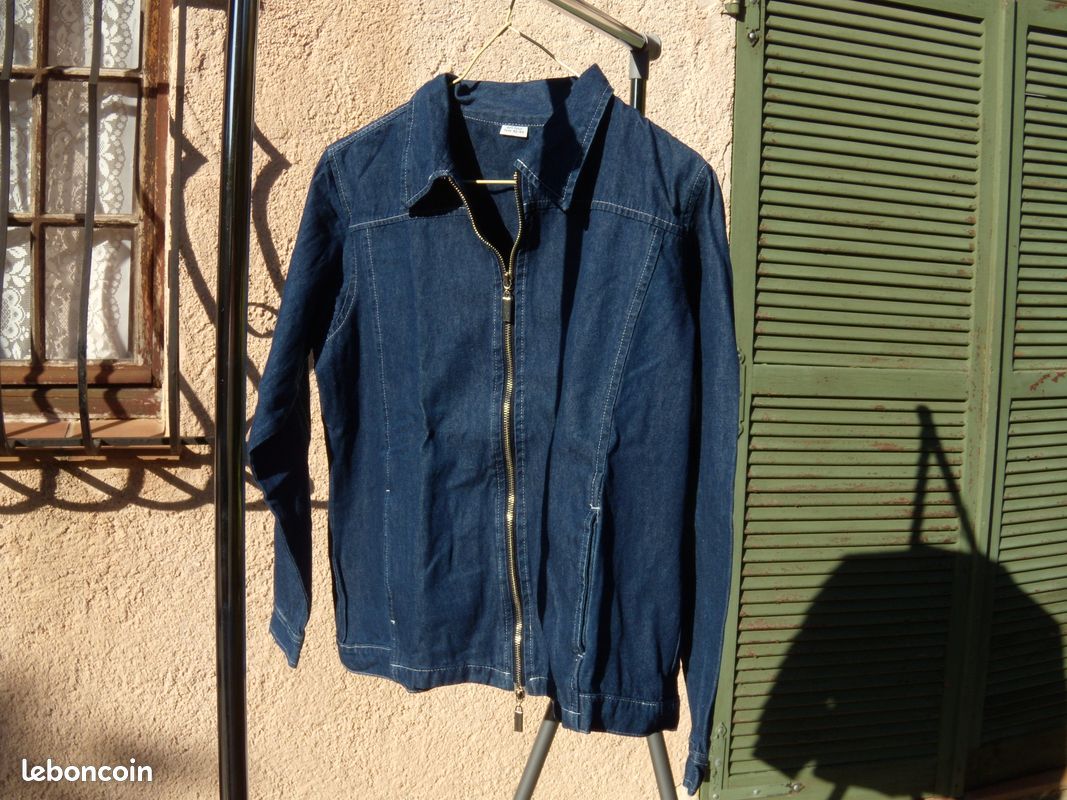 Vêtements femme taille de 46 à 48 (image 2)