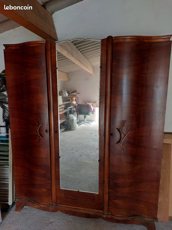 Armoire et buffet vintage bombés (image 1)