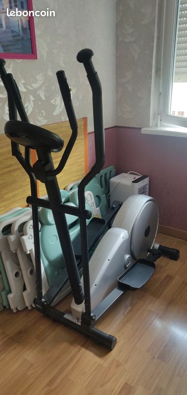 Vélo elliptique Domyos VE 750 bon état Vélos