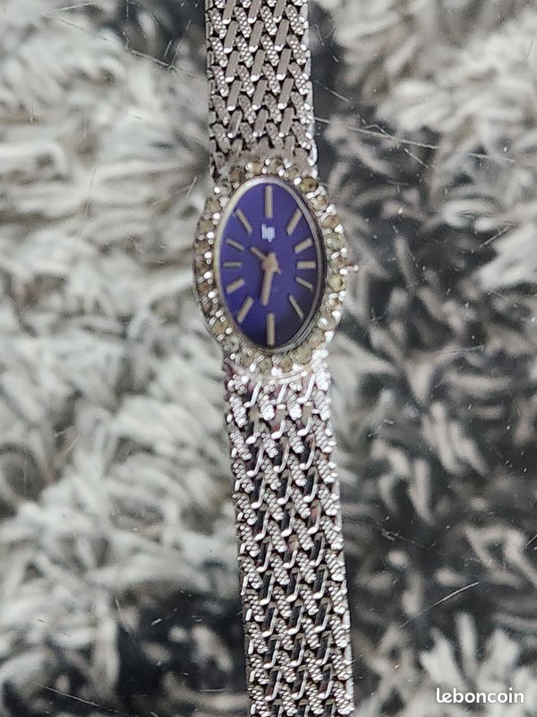 Très Belle et élégante montre femme vintage Lip mécanique art Déco