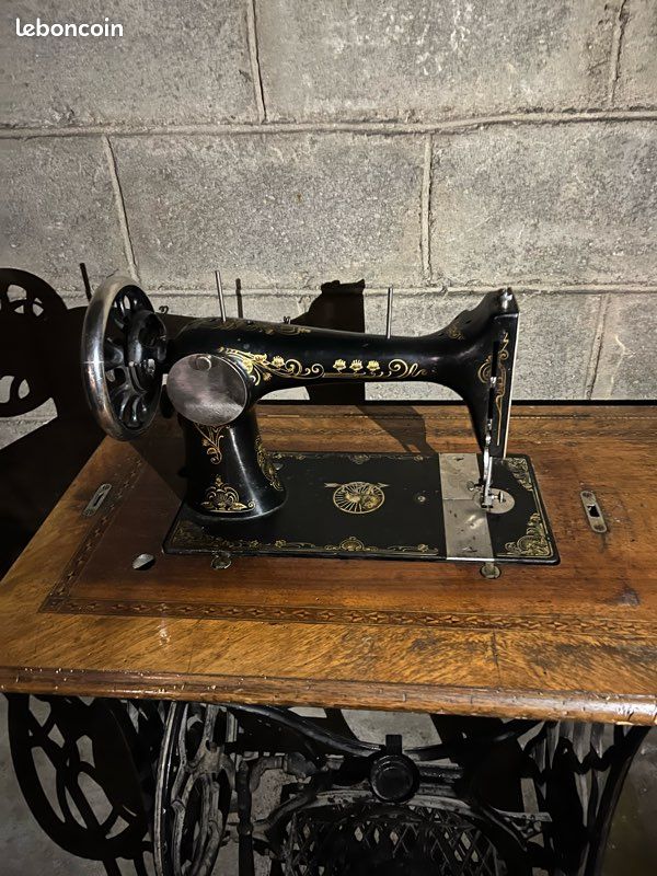 Machine à coudre ancienne Singer (image 2)