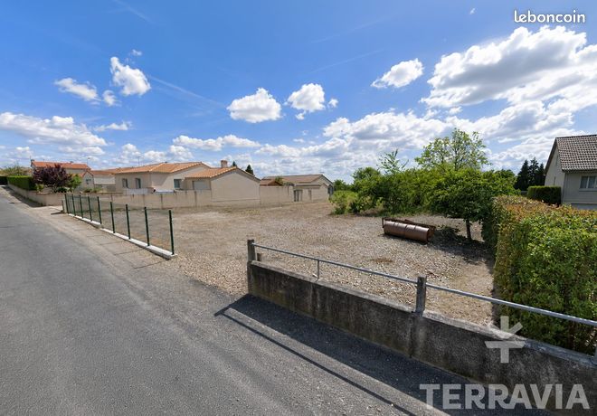 Terrain 643 m² Le Loroux-Bottereau