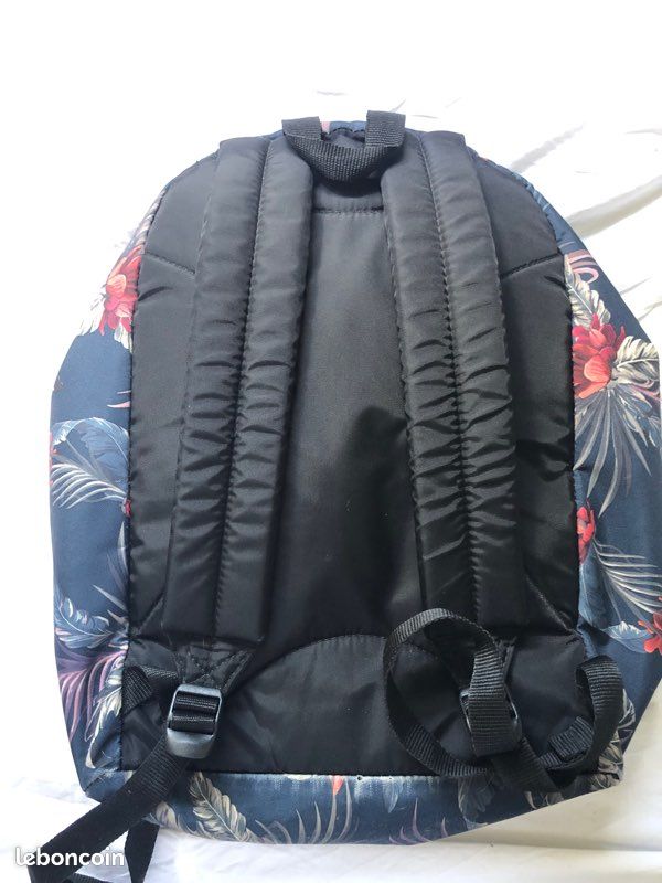 Eastpak (image 2)