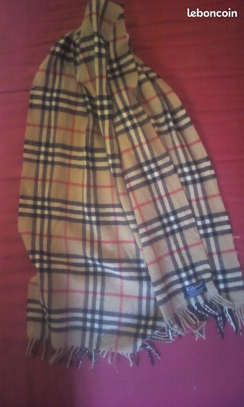 Écharpe Burberrys cashmere (image 2)
