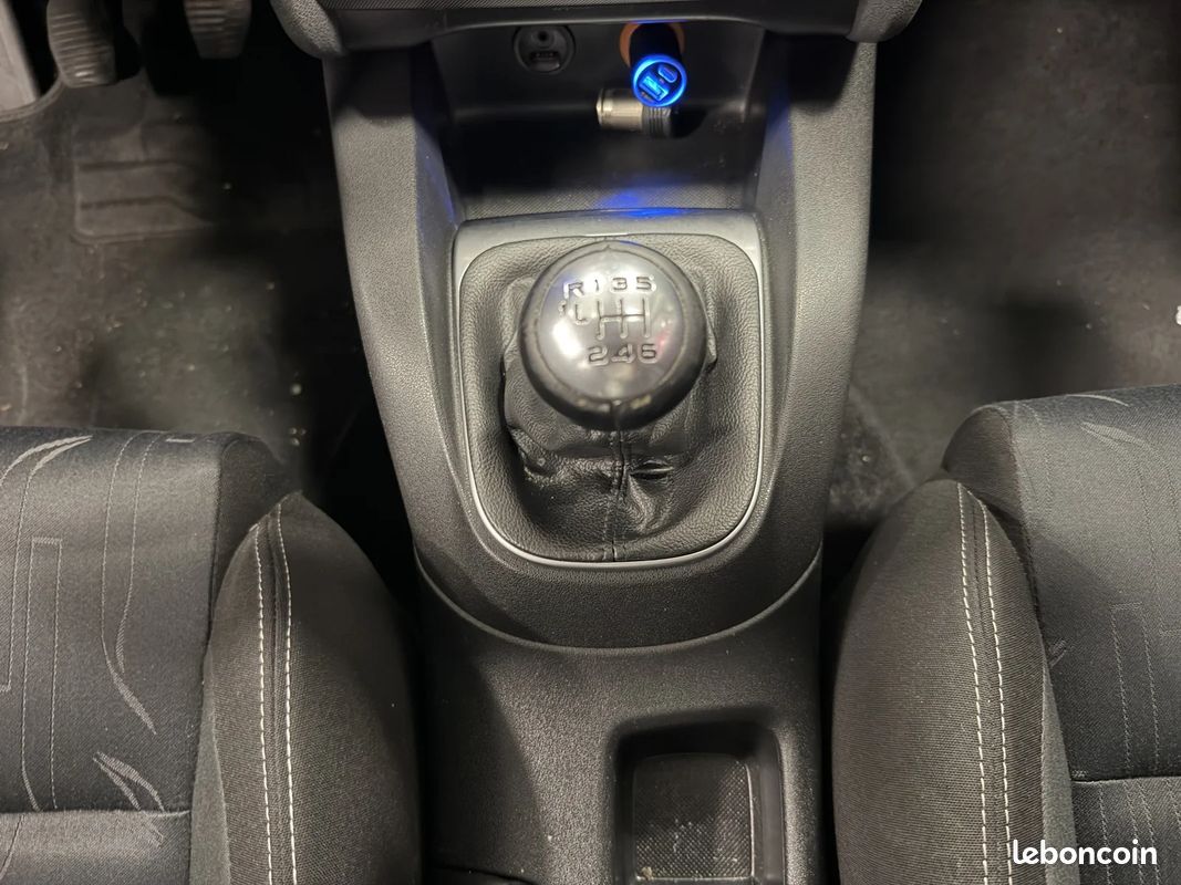 Citroën C4 1.6 HDI / ATTELAGE / CLIMATISATION (image 15)