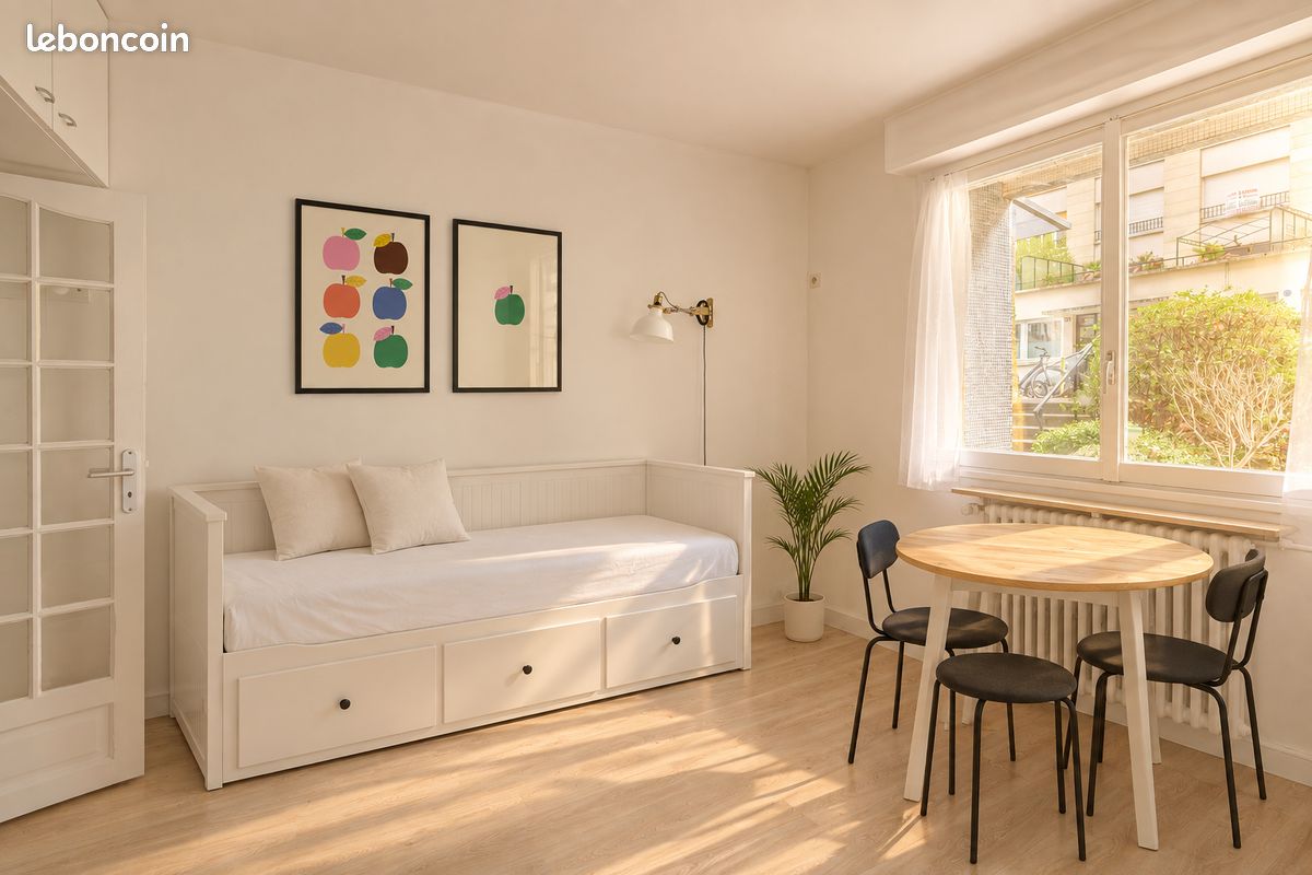 Appartement 1 pièce 17 m² · à Paris · 17,1 m² · 830 €/mois