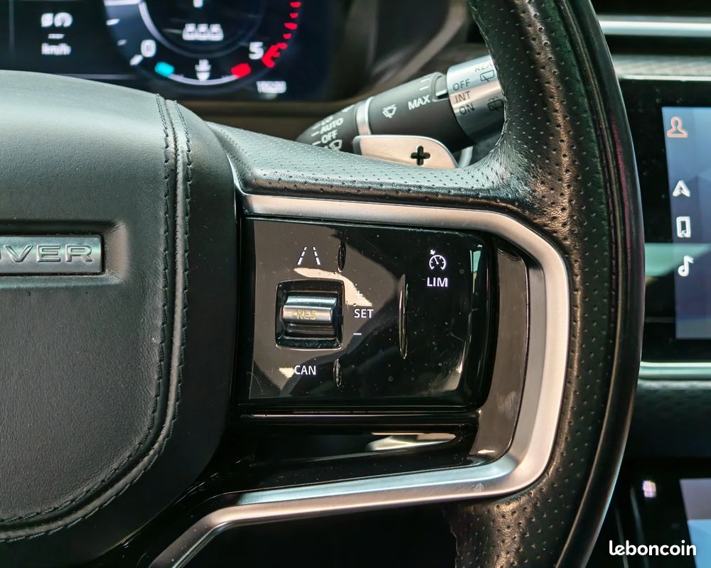 Land Rover RANGE ROVER VELAR R-Dynamic SE R DYNAMIC - REVISION A JOUR - SON MERIDIAN - COFFRE ELECTRIQUE - TOIT OUVRANT (image 22)