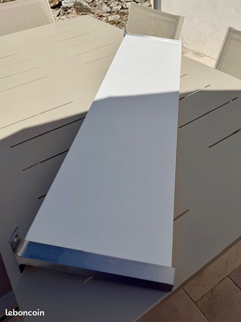 Etagère murale Ikéa modèle BERGSHULT / GRANHULT (image 1)