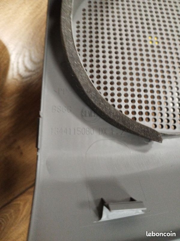 Cache Haut-parleur Arrière Pour Fiat 130 Coupé - Pièce D'occasion, Origine Italie