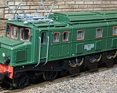LOCOMOTIVE ÉLECTRIQUE JOUEF 2D2 5500 WATERMAN - LIVRÉE VERTE HJ2163 - NEUF