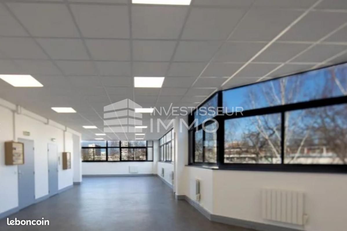Bureaux 200 m² (image 3)