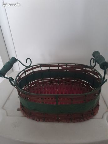 RARE ANCIEN PANIER corbeille panière en fil de fer métal.Collection