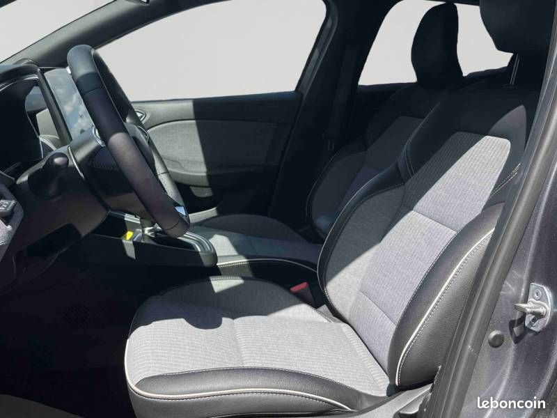 Renault Clio E-Tech full hybrid 145 ch GSR2 Techno (image 16)