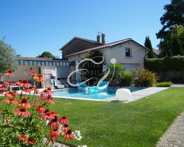 Maison 1 350 000 € - 360 m²