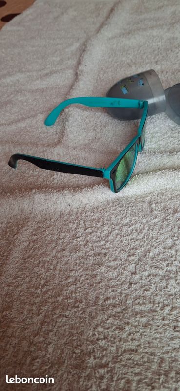 Lunettes de soleil garçon (image 4)