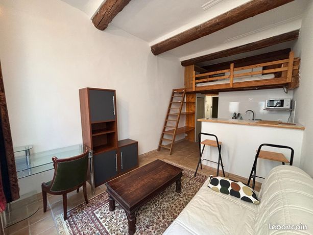 Studio 1 pièce 21 m²