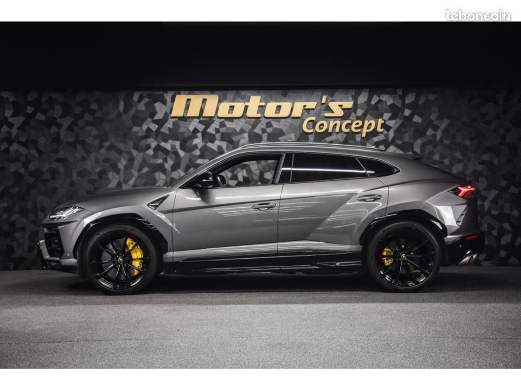 Lamborghini Urus V8 AKRAPOVIC - GRIGIO KERES / CAMERA 360 TOIT OUVRANT (image 2)