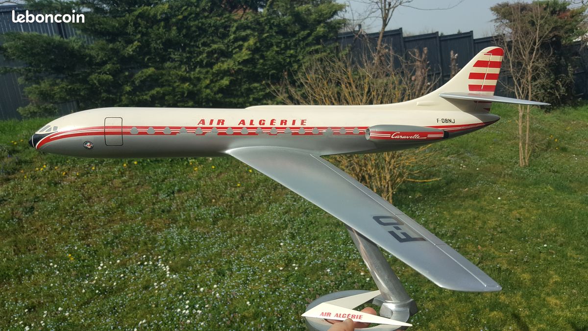 Maquette agence avion caravelle AIR ALGERIE AIR FRANCE 1/50 à retirer sur place - Collection