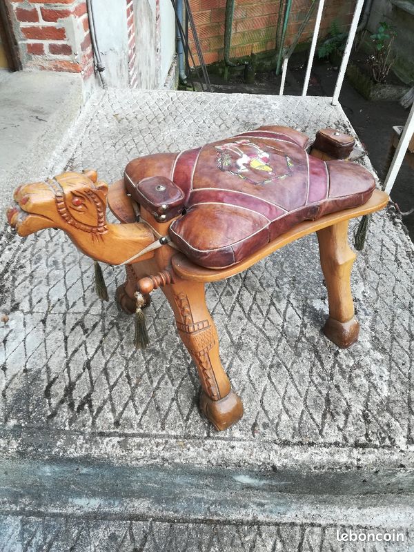 Selle à chameau décorative (image 1)