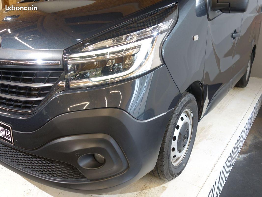 RENAULT TRAFIC L1H1 2.0 DCi 170 CH EDC CONFORT (image 26)