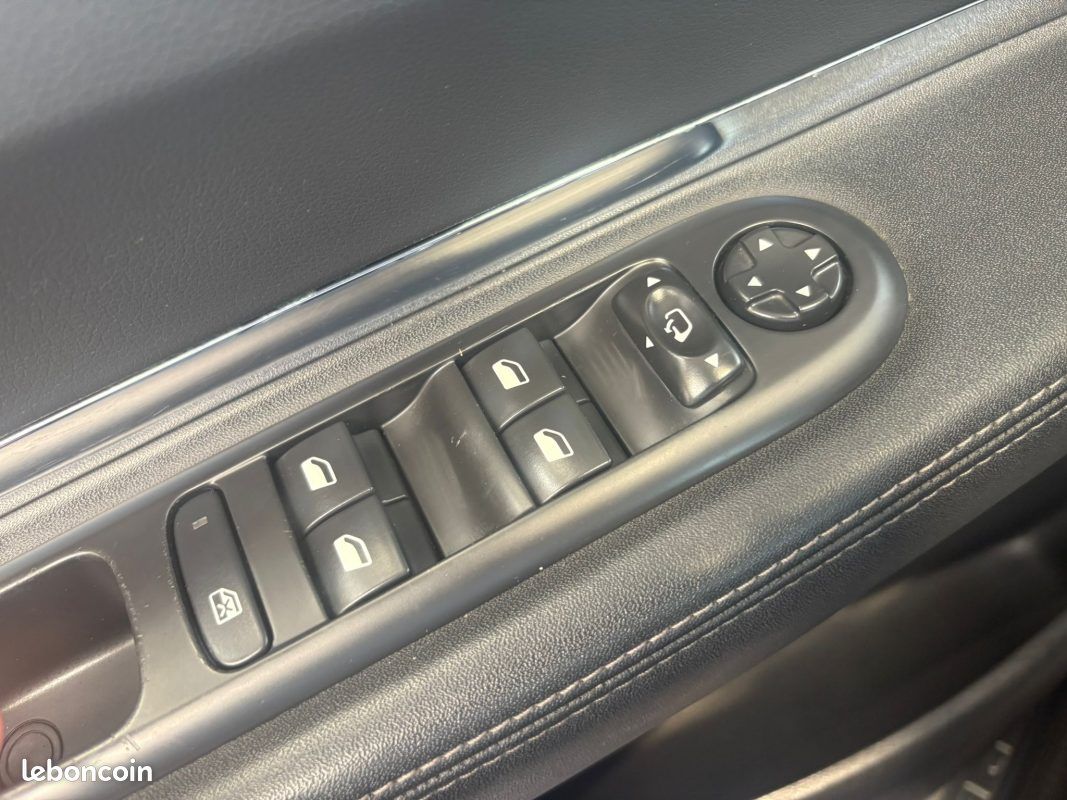 🔹 PEUGEOT 3008 1.6 BlueHDi 116 ch Allure - 🌤️ Toit panoramique ✨ Jantes alliage (image 15)