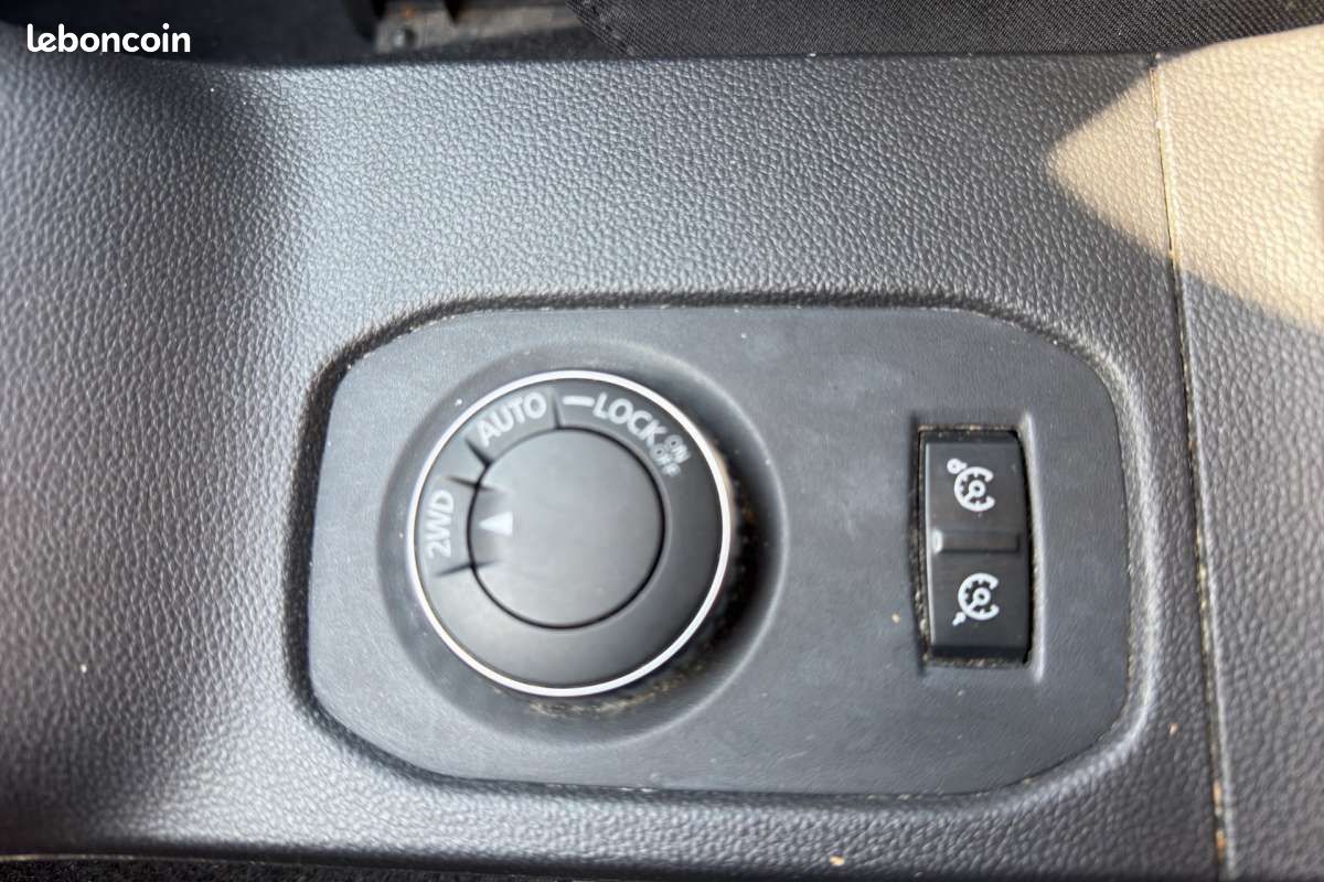 Dacia Duster 1.5 DCI 110 4X4 PRESTIGE (image 14)