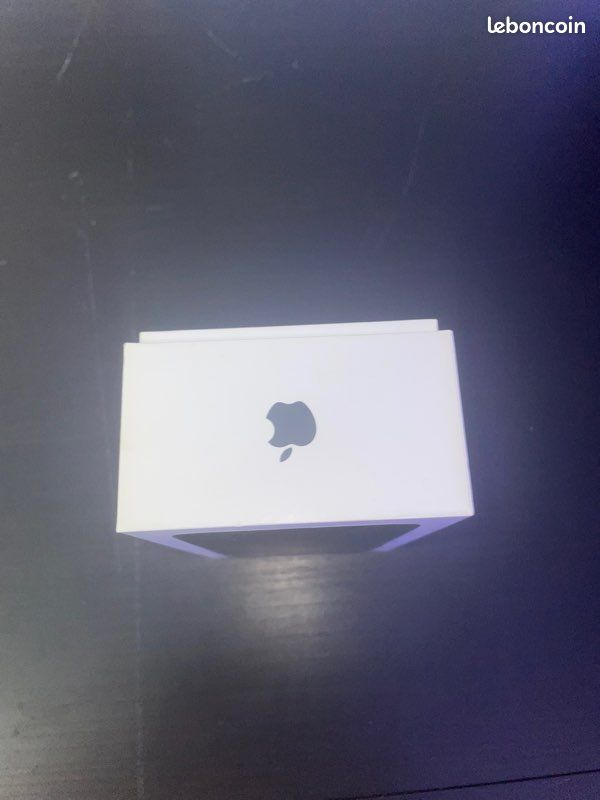 IPhone 7 noir très bon état (image 4)