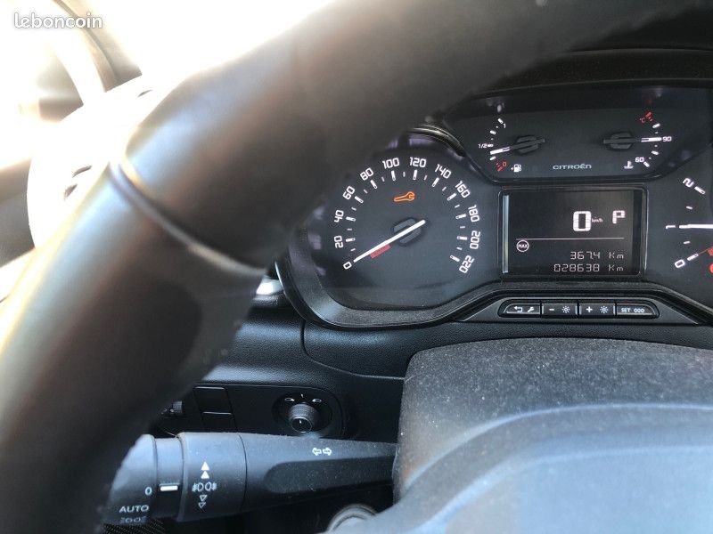 Citroen C3 1.2 PURETECH 110CH S&S SAINT JAMES EAT6 (image 3)