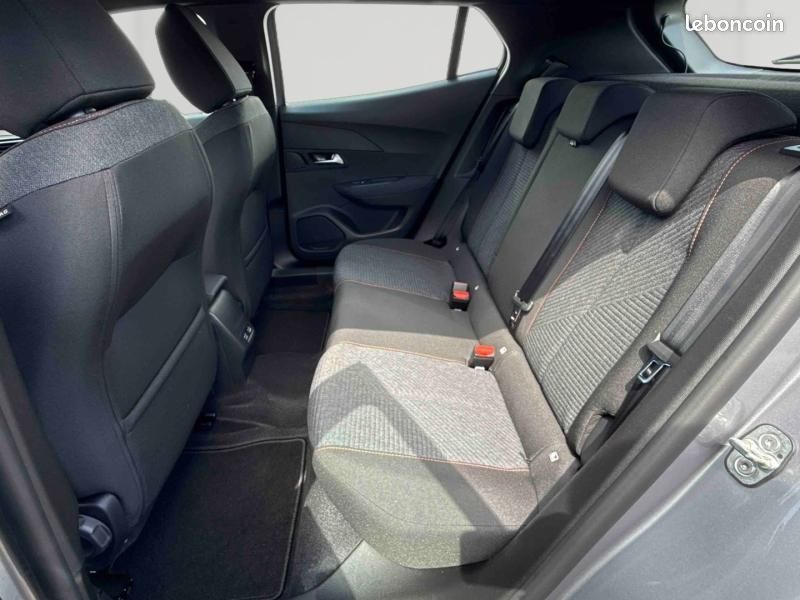 Peugeot 2008 e-2008 156ch 54 kWh Style (image 19)