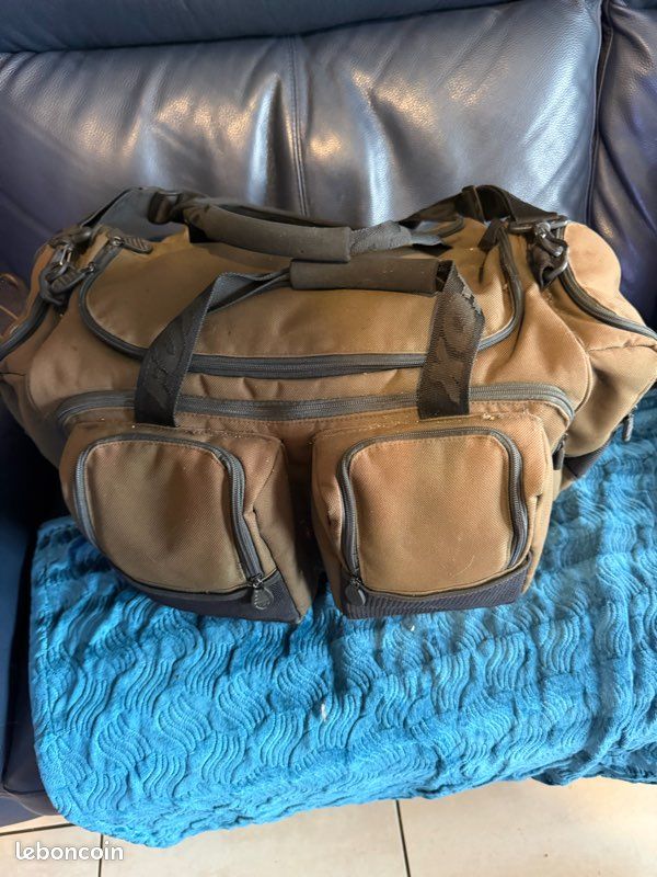 Sac Bandoulière Fox Royale Pour Pêche à La Carpe - 5 Pochettes - Vert