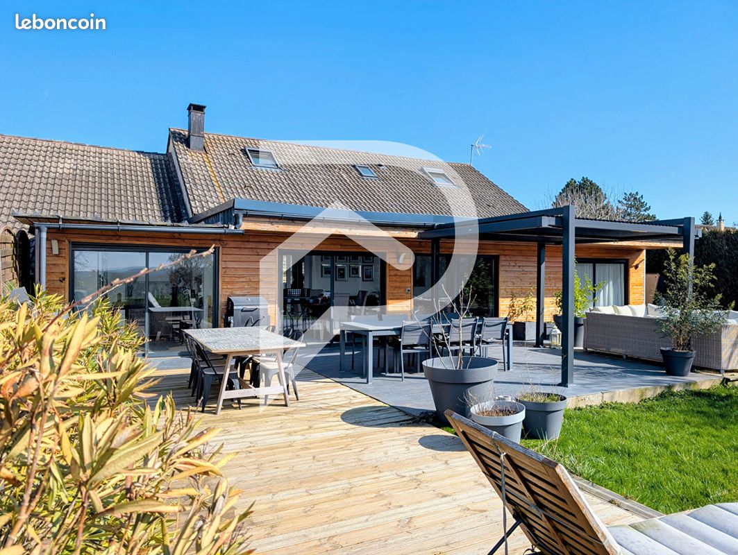 Maison 6 pièces 155 m² · à Amblainville · 155 m² · 329 900 €
