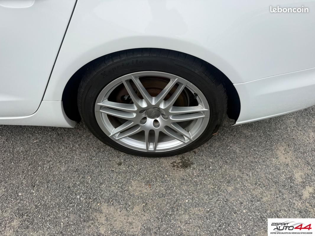 Audi A6 V6 3.0 TFSI 300 Quattro S line S tronic A (image 32)