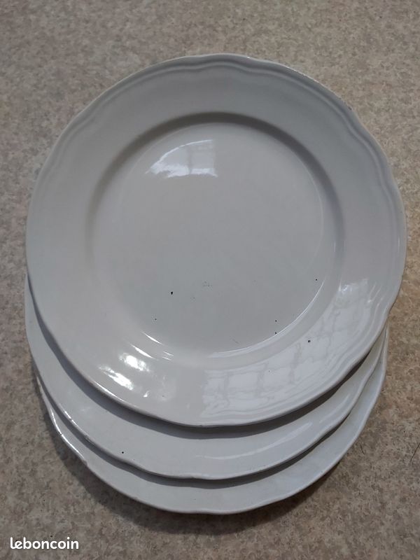 Lot 7 assiettes creuses 29/22/24cm (image 1)