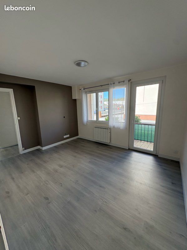Appartement 3 pièces 56 m² · à Oyonnax · 56 m² · 83 000 €