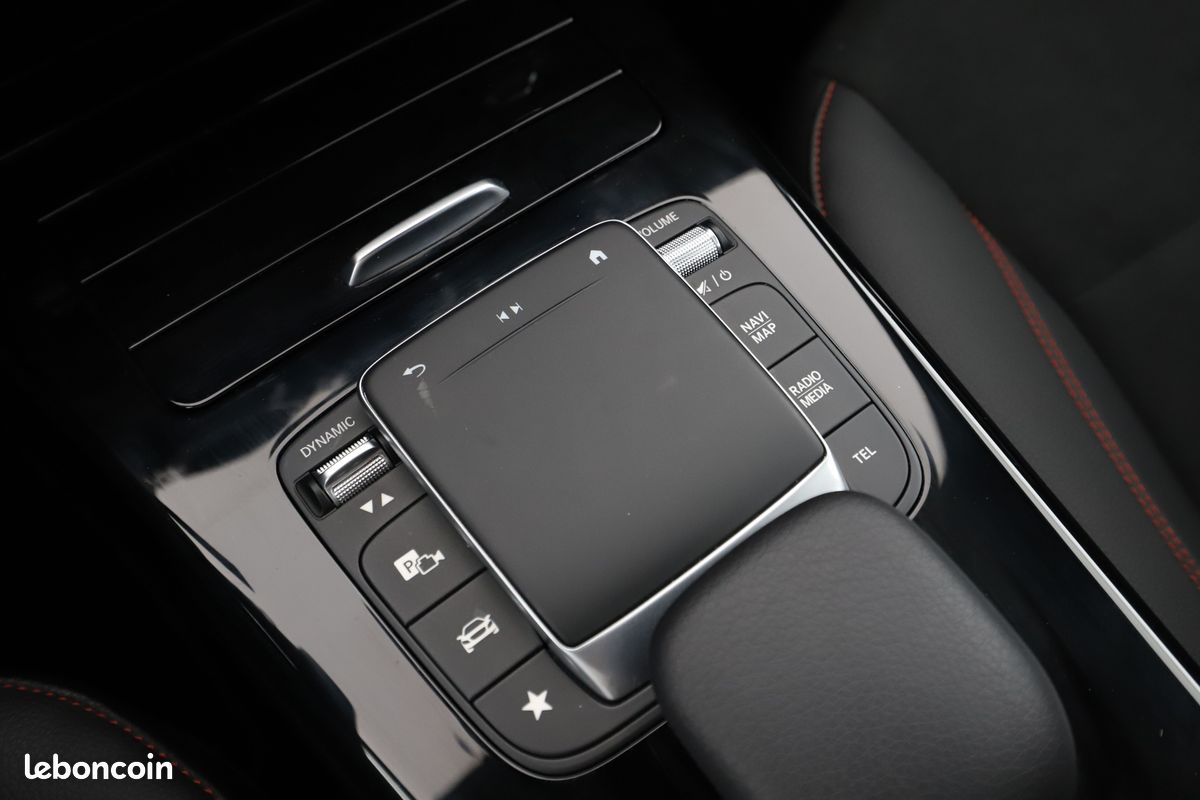 Mercedes-Benz Classe A 180 AMG Line 7G-DCT 136 ch (image 24)