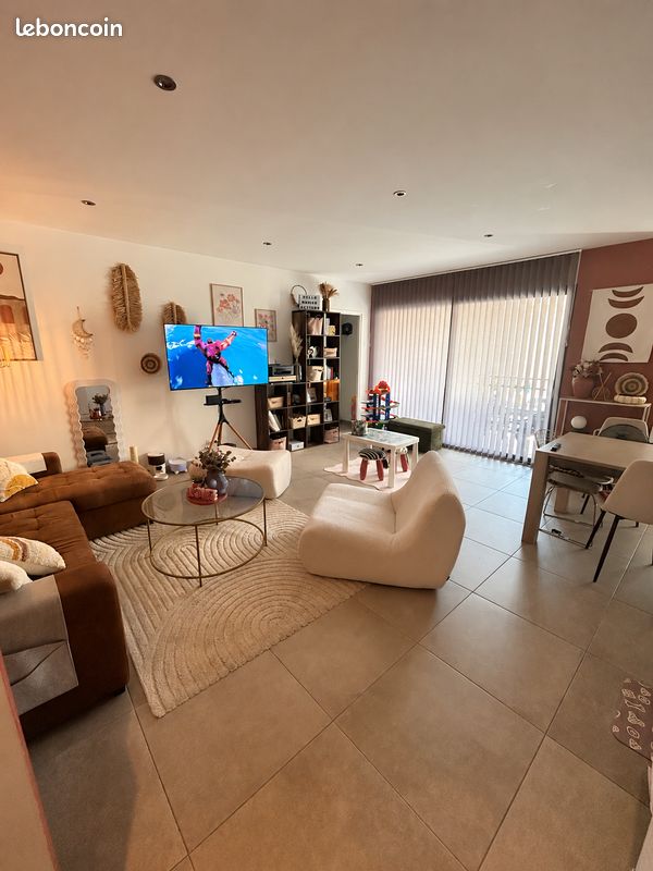 Appartement 4 pièces 97 m² · à Saint-Chamond · 97 m² · 850 €