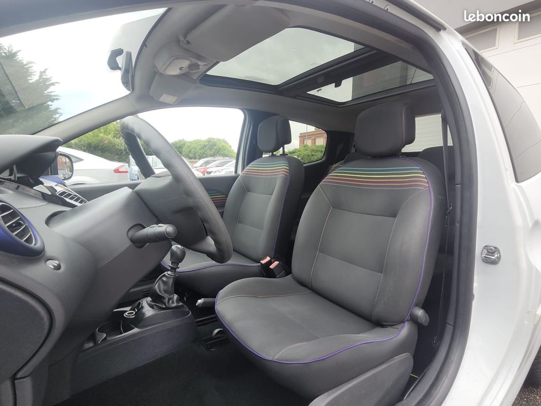 Renault TWINGO II 1.2 75ch - Purple (image 13)